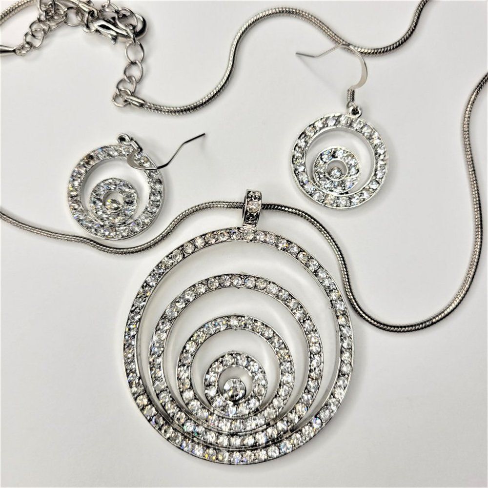 Round Pendant crystal studded long necklace with Matching earrings